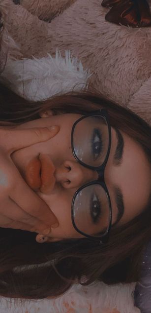 Model - Mia Jacson deepthroat