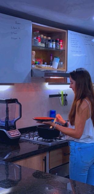 Model - Mia Jacson deepthroat