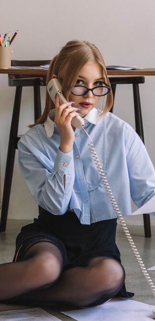 Model - Nicole Stewart striptease