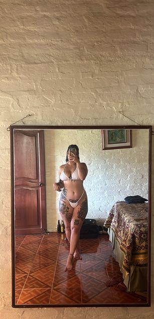 Model - Lilith Rosee deepthroat