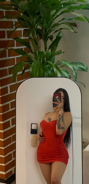 Model - Cata Stones deepthroat