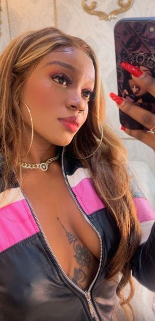 Model - SalomeRestrepo deepthroat