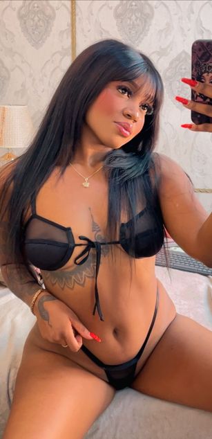 Model - SalomeRestrepo deepthroat