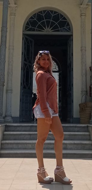 Model - AmberSecrets PRETTY