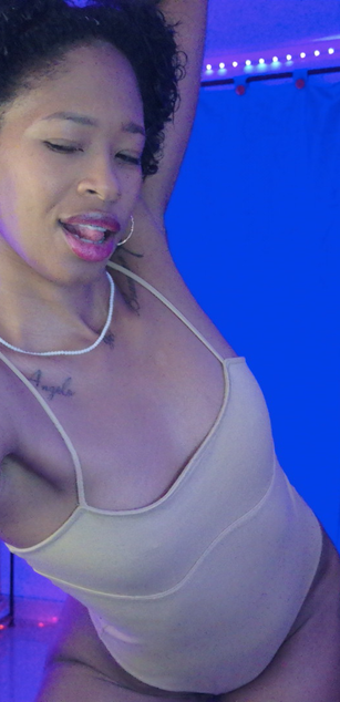 Model - I am Sel striptease