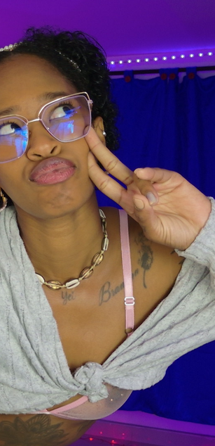 Model - I am Sel striptease