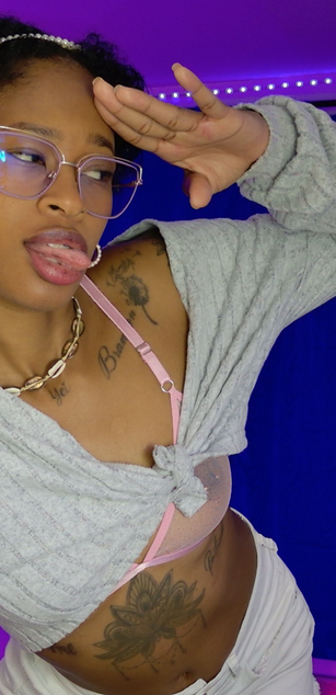 Model - I am Sel striptease