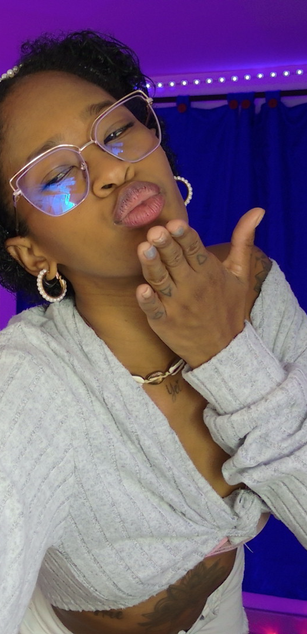 Model - I am Sel striptease