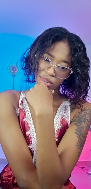 Model - I am Sel striptease