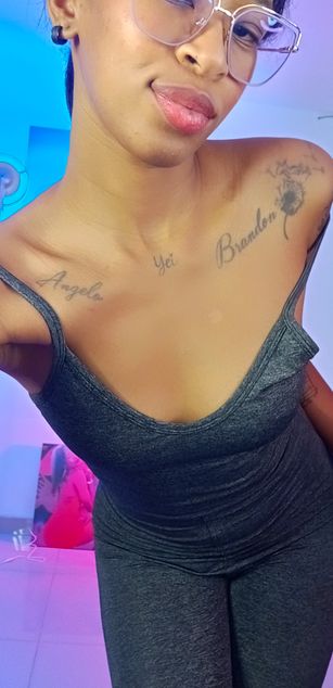 Model - I am Sel striptease