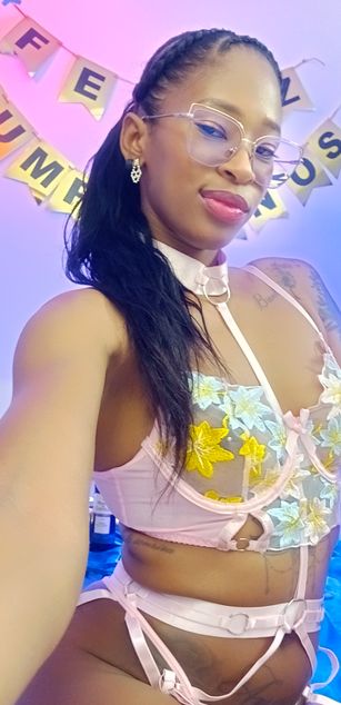 Model - I am Sel striptease