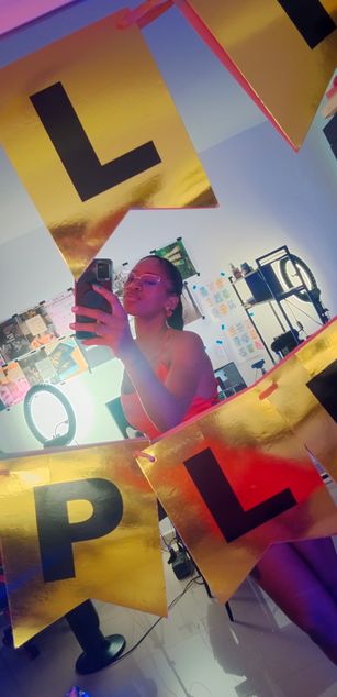 Model - I am Sel striptease