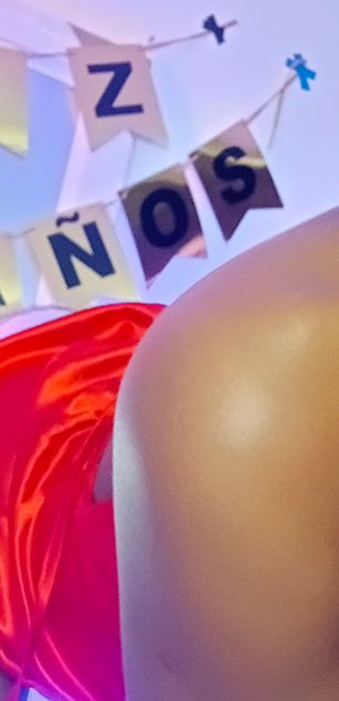 Model - I am Sel striptease