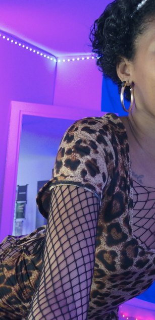 Model - I am Sel striptease