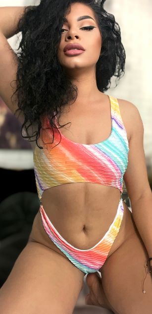 Model - FinDomCardi fetish