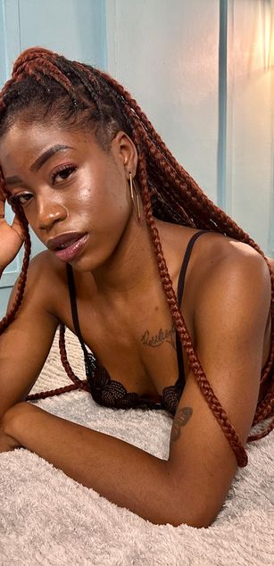 Model - Michelle Pose roleplay