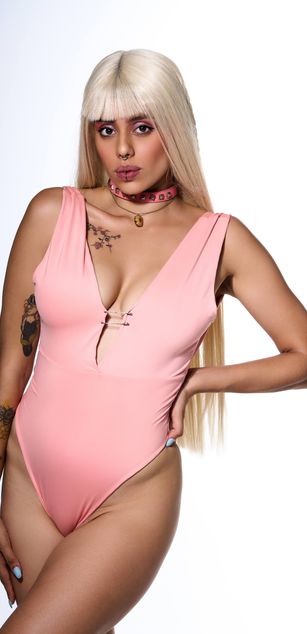 Model - LucyKlumm squirt