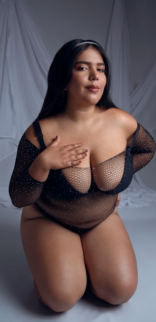 Model - BigBoobsGirl bigtits