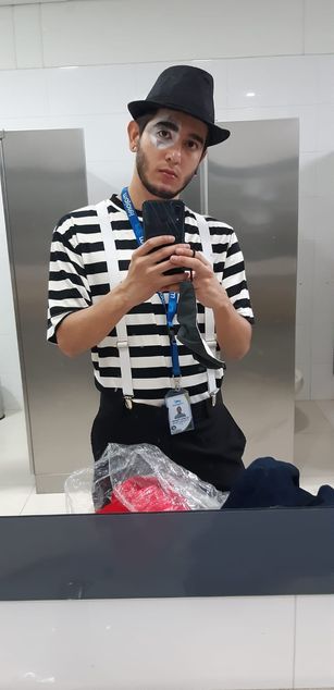 Model - Marc Carter masturbation