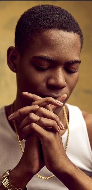 Model - LeonardSmith gay