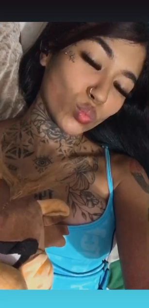 Model - EmilieLake JOI