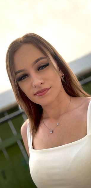 Model - LustyRose dildo