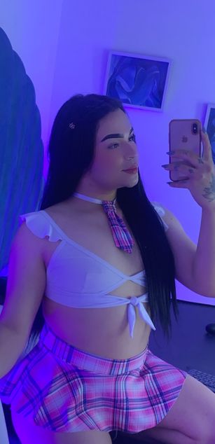 Model - Jenn Black deepthroat