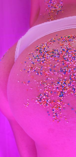 Model - AmbarGray ass