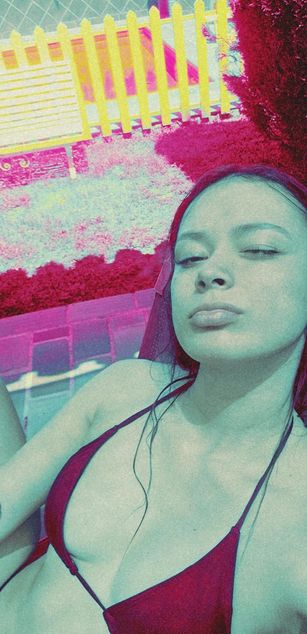 Model - rouse foster bigtits