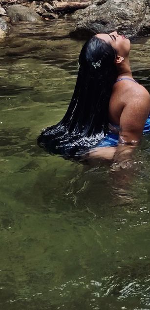 Model - Kiana Cream feet