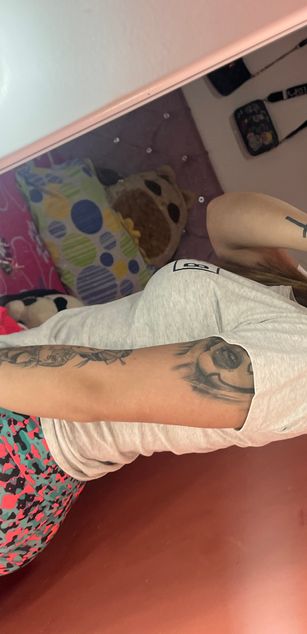 Model - Amber Hudson deepthroat