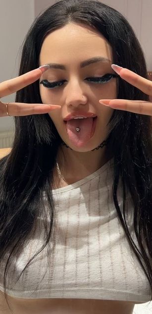 Model - LisaRae fetish