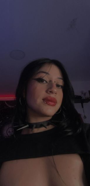 Model - Katzze girlfriend