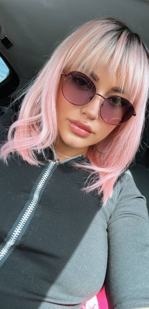 Model - FoxySerena curvy