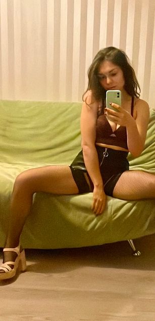 Model - Vlada blowjob