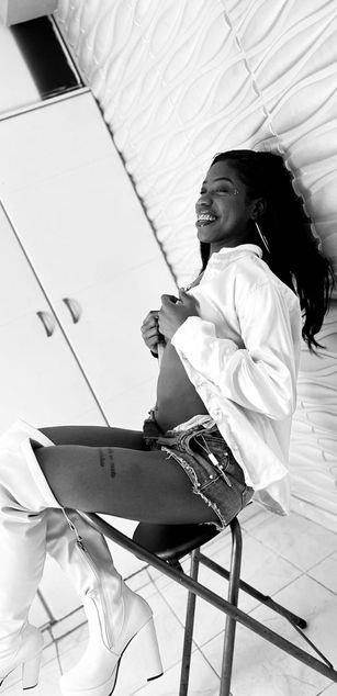 Model - Michelle Pose roleplay