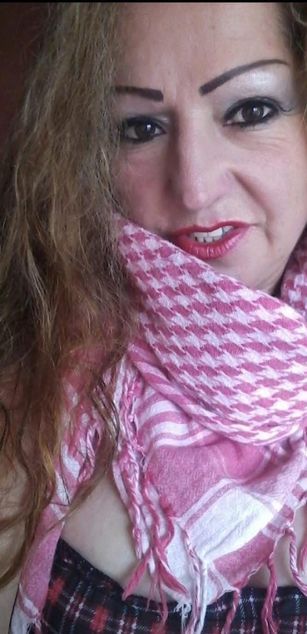 Model - Marrenmaturewoman pussy