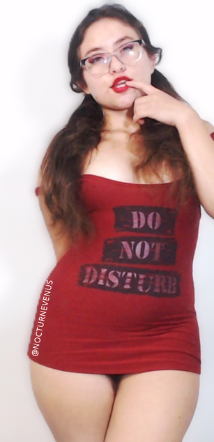 Model - Nocturne Venus blowjob