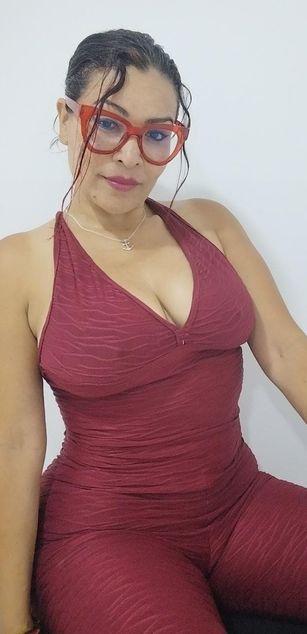 Model - Juliah Belle fastresponse