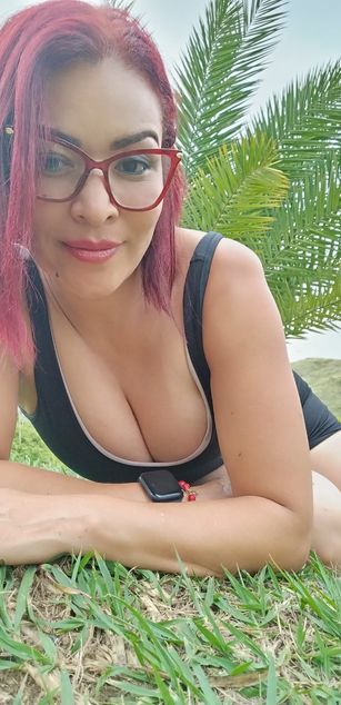 Model - Juliah Belle fastresponse