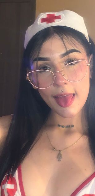 Model - Violet Blaze blowjob