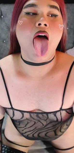 Model - Valentina curvy