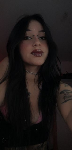 Model - Katzze girlfriend