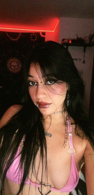 Model - Katzze girlfriend