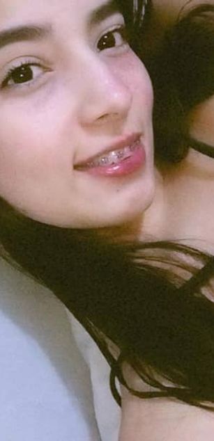 Model - ValentinaGrim petite