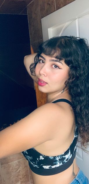 Model - Roxyandaron deepthroat