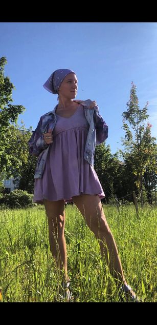 Model - Uma striptease