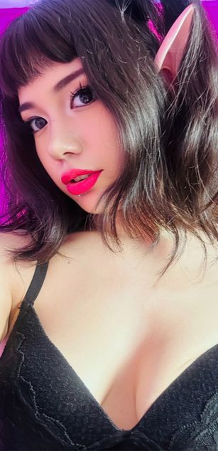 Model - Angelkisss deepthroat