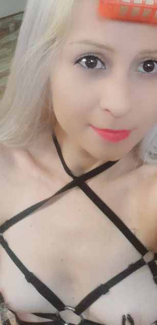 Model - Dasly Sunshine deepthroat