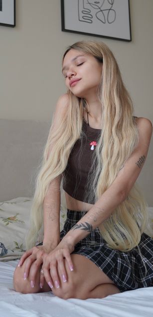 Model - Mary Kitty dirtytalk